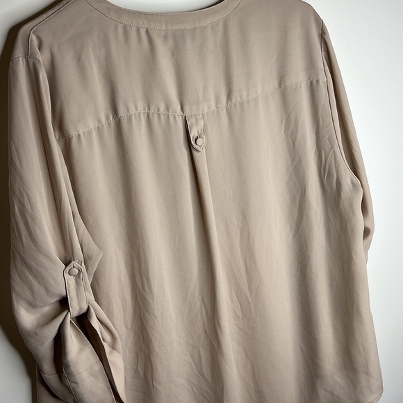 Torrid Harper 1 Beige Tan Button Collared Top - Picture 3 of 7